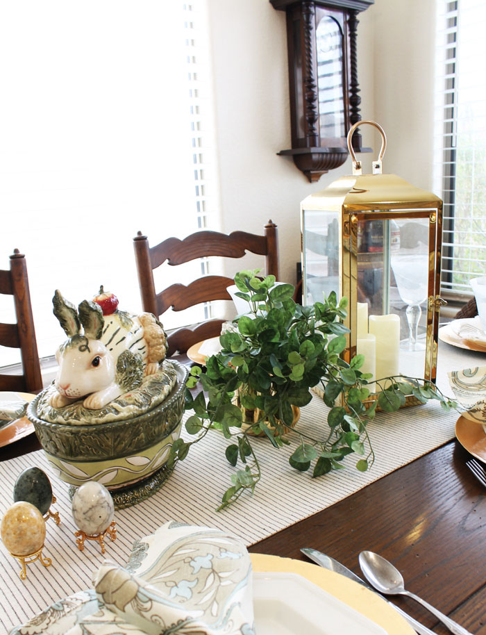 Fun Easter Bunny Table